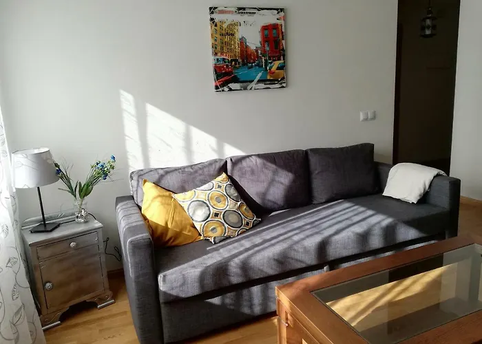 Mesones 7 * 빌라누블라